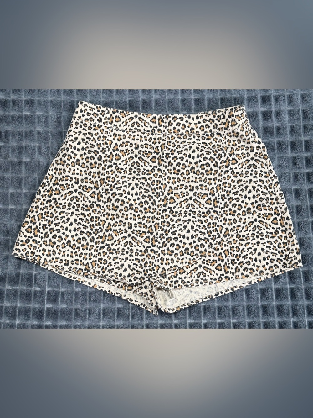 ❤️2/$20 Altar'd State Small Leopard Print High-Waist Shorts Skort Beige Black B6